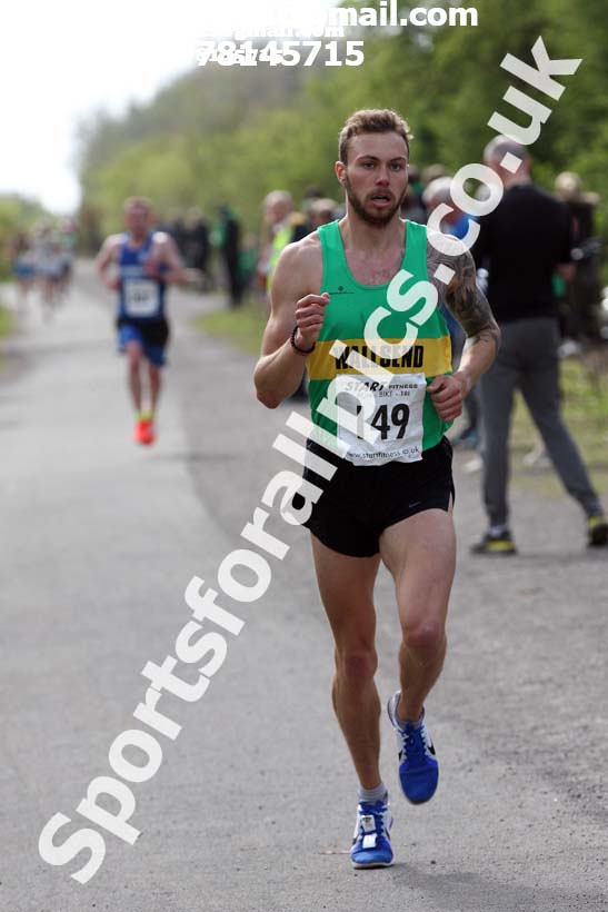Terry O'Gara Memorial 5k Road Race, Wallsend. Photo:  David T. Hewitson/Sports for All Pics
